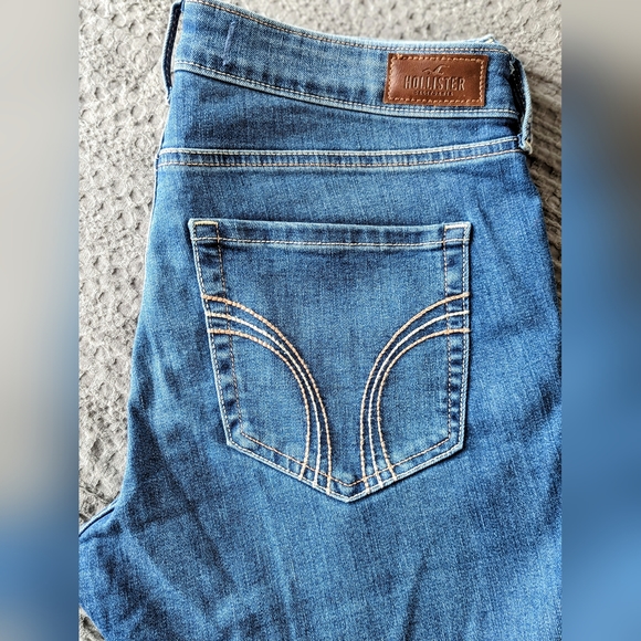 Jeans - Picture 3 of 13